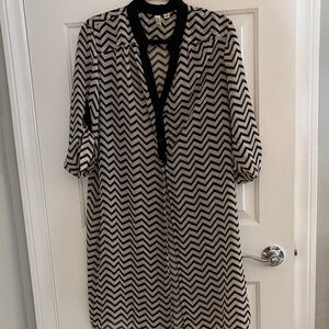 Chevron Print Button-Front Duster  in Black and Cream